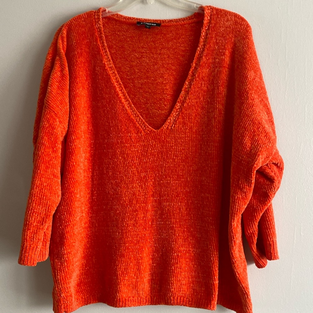 Orange sweater, 3/4 sleeves, nice to the touch, size L-XL..